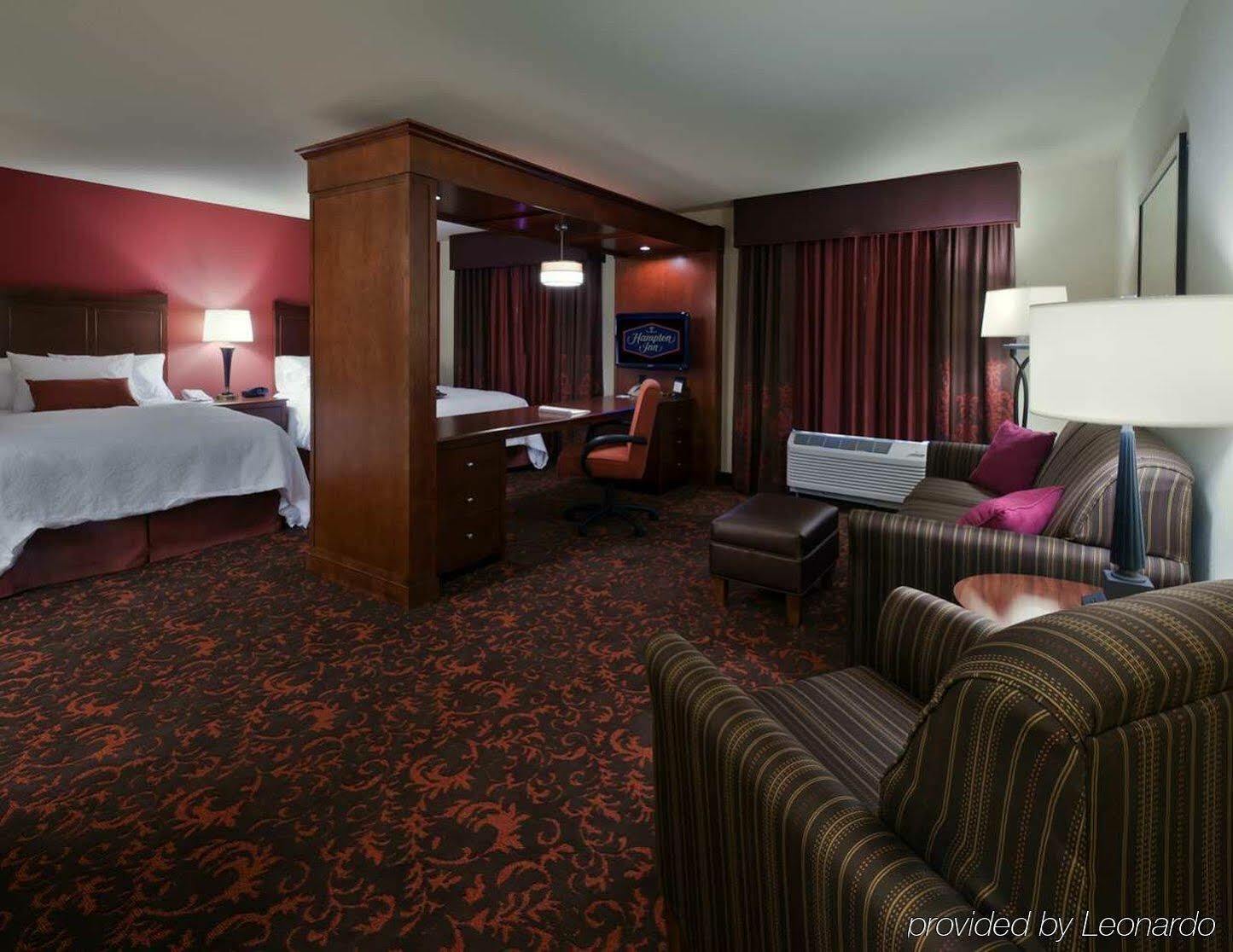 Hampton Inn & Suites Holly Springs Экстерьер фото